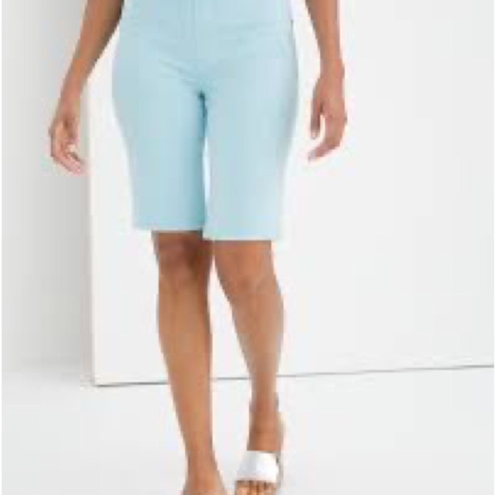 Never worn. NWT - Chicos size 3, Reg size 14-16.